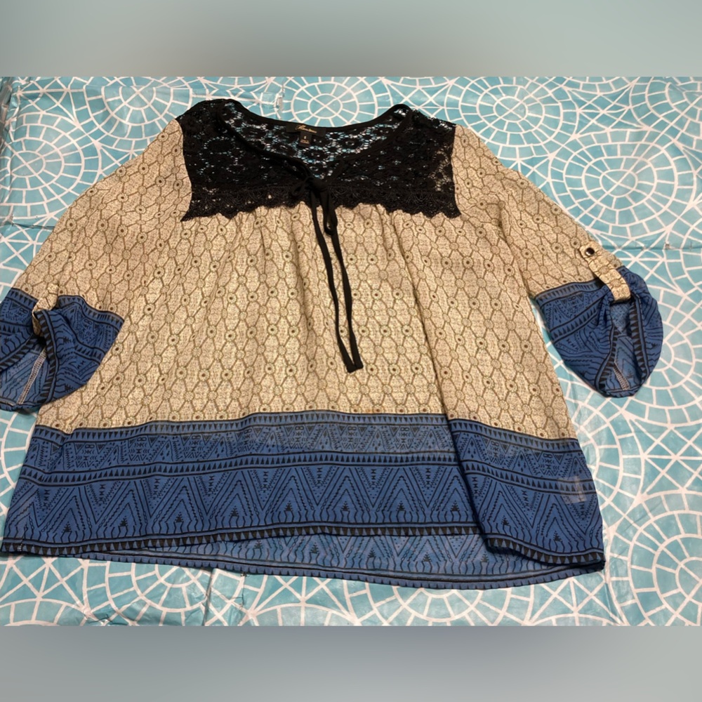 💛TODAY***$13***Monteau  sheer boho peasant top.